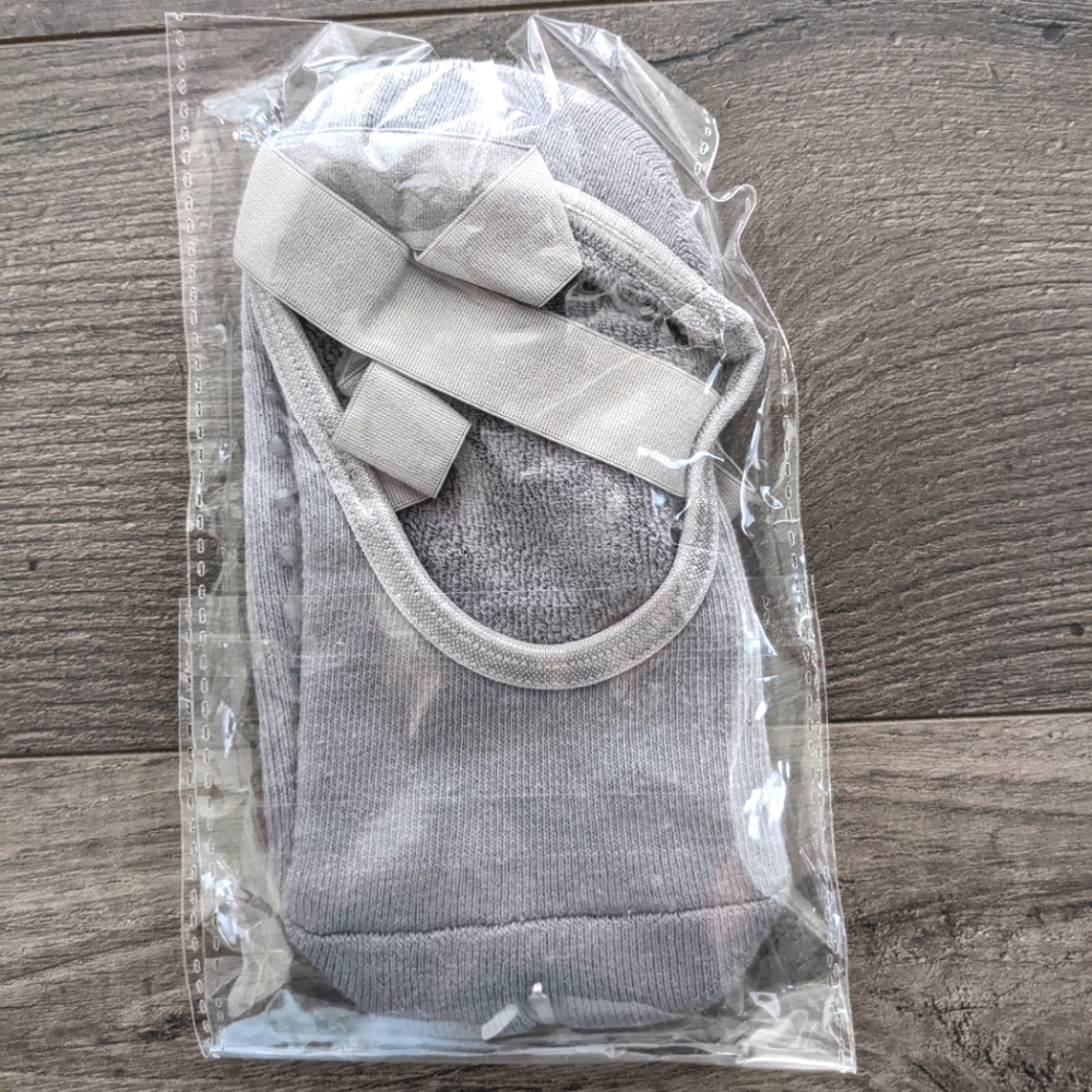 Non-Slip Grippy Socks for Yoga Pilates Barre with Cross Ankle Strap